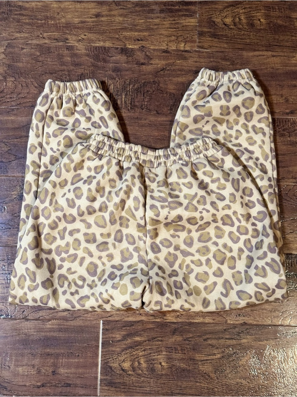 Comfrt Leopard Print Joggers Size XL - Picture 7 of 7